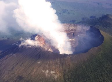 3 days Mount Nyiragongo volcano hiking safari and tour takes you to Virunga national park in DR Congo to the see the only volcano with a lava lake; observe a boiling Magma Lake! Virunga national park