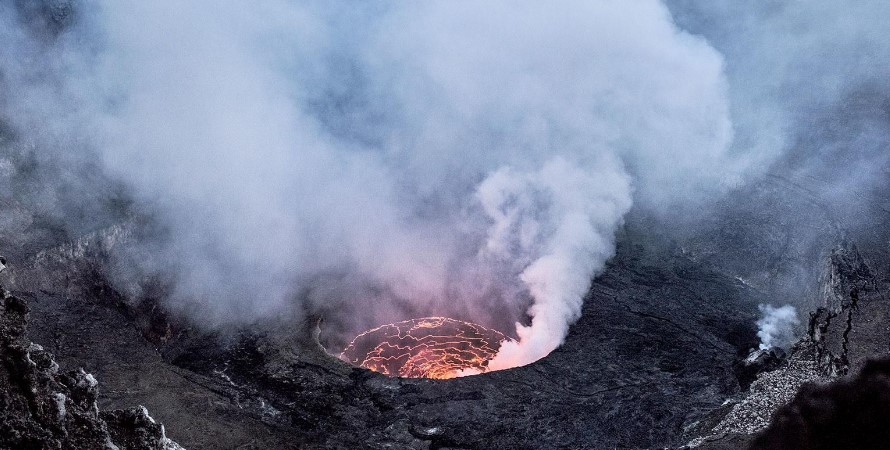 Is it safe to hike Mount Nyiragongo?